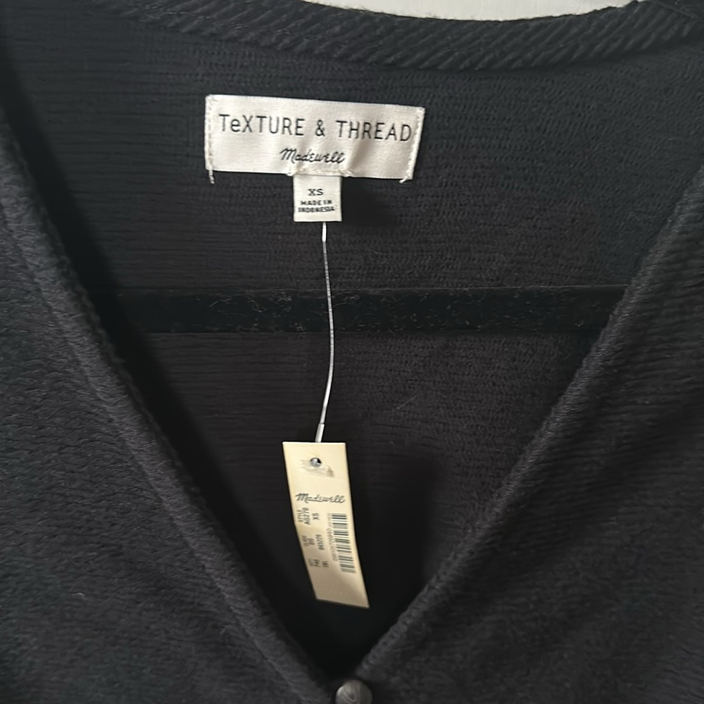 Madewell NWT Texture & Thread Madewell Button Wrap Shirt - Picture 10 of 11